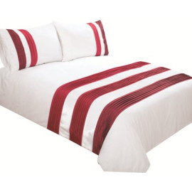 Embroidered duvet Cover Manhattan red Embroidered duvet Cover Manhattan red